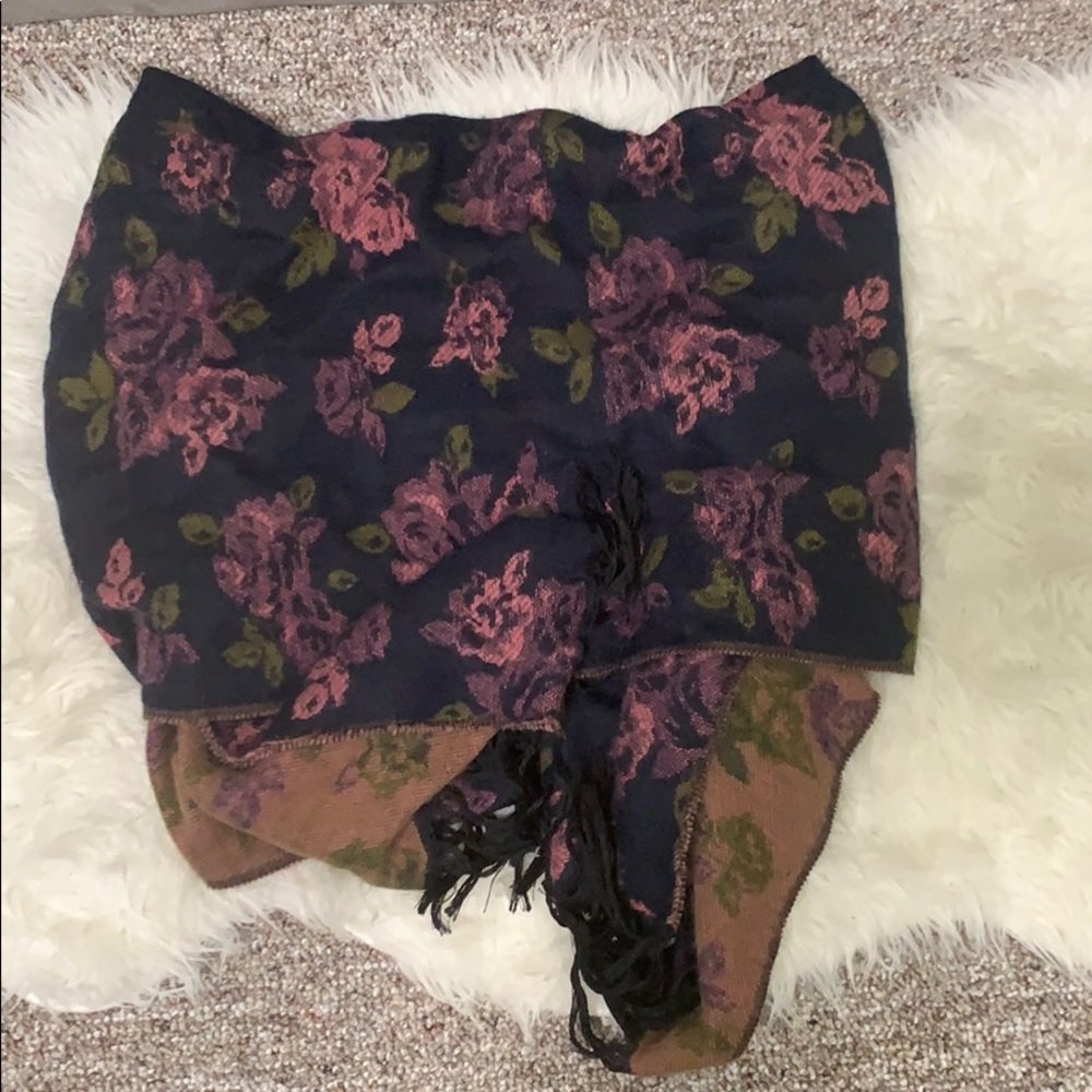 Big floral blanket scarf